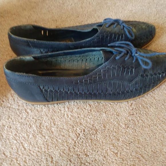 OFF CAMPUS Shoes - WOMENS OFF CAMPUS  NAVY  SIZE 9